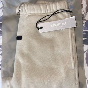 Fear of God - Essentials fleece sweatpants [ BEIGE ]